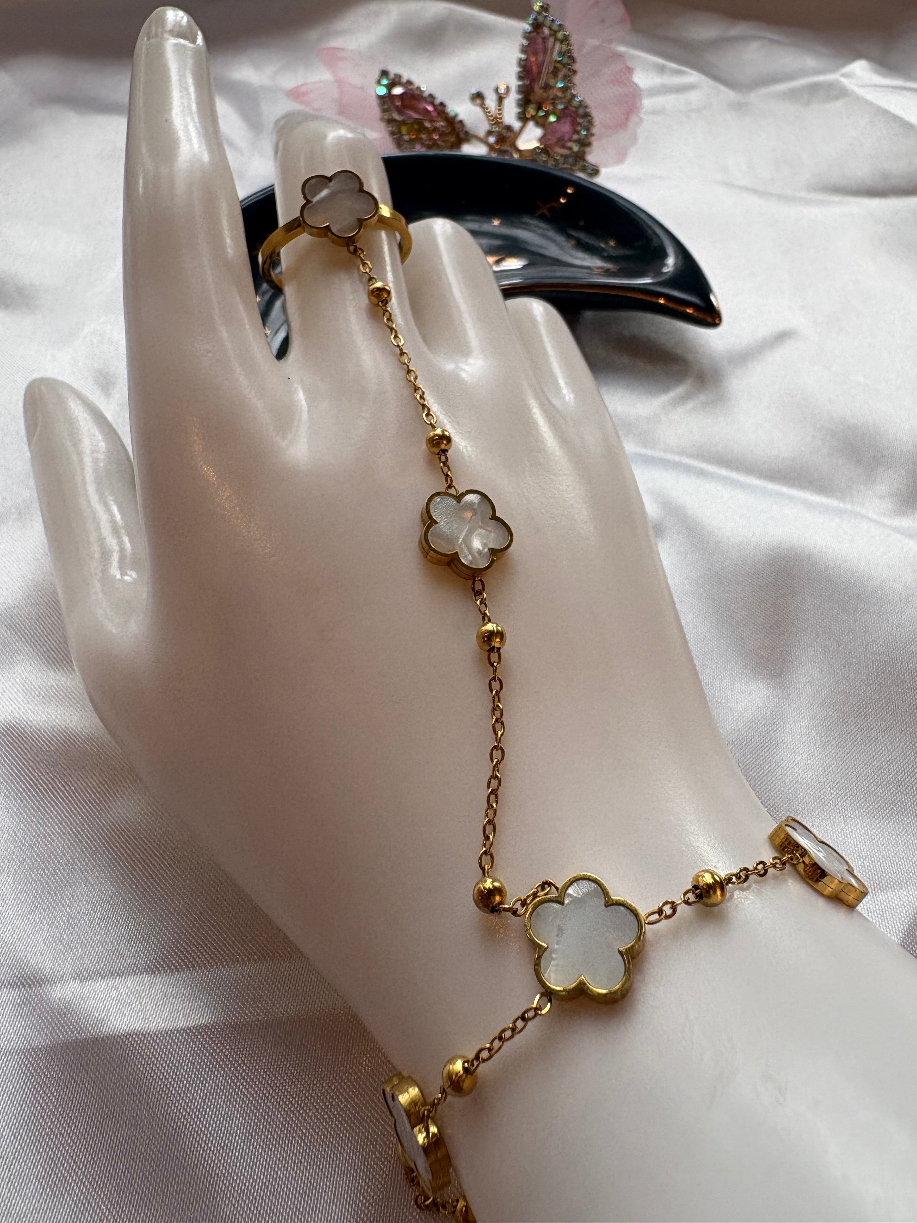 Chaîne de main Flora